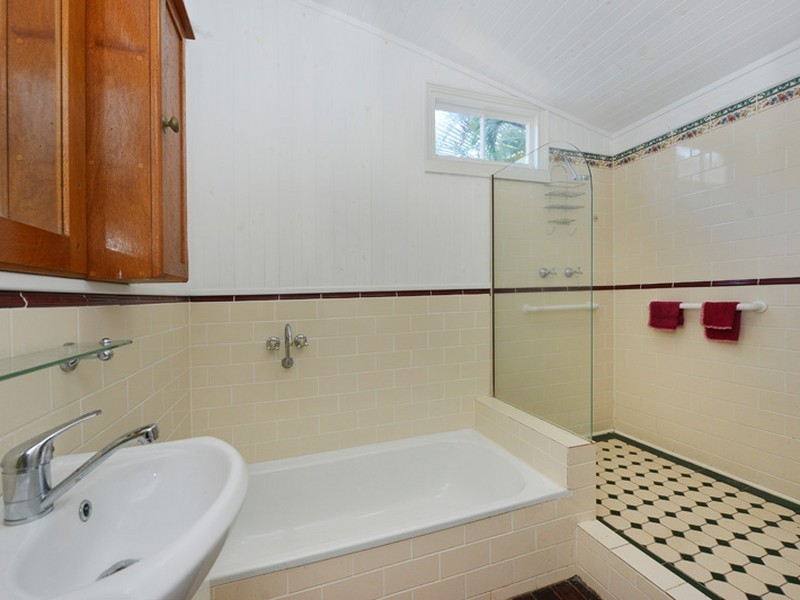 360 Draper Street, Parramatta Park QLD 4870