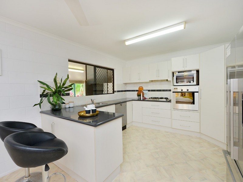 16 Primo Street, Freshwater QLD 4870