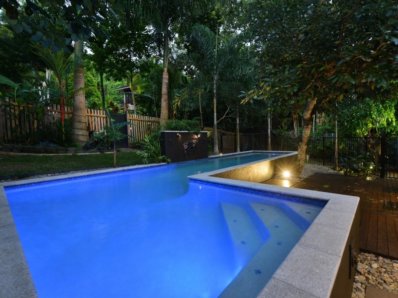 2 Stuart Street, Edge Hill QLD 4870