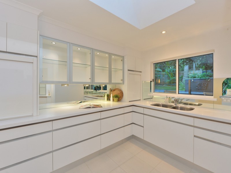 2 Stuart Street, Edge Hill QLD 4870