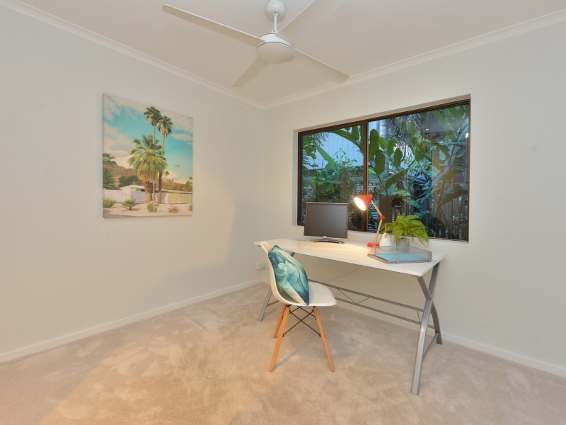 2 Stuart Street, Edge Hill QLD 4870