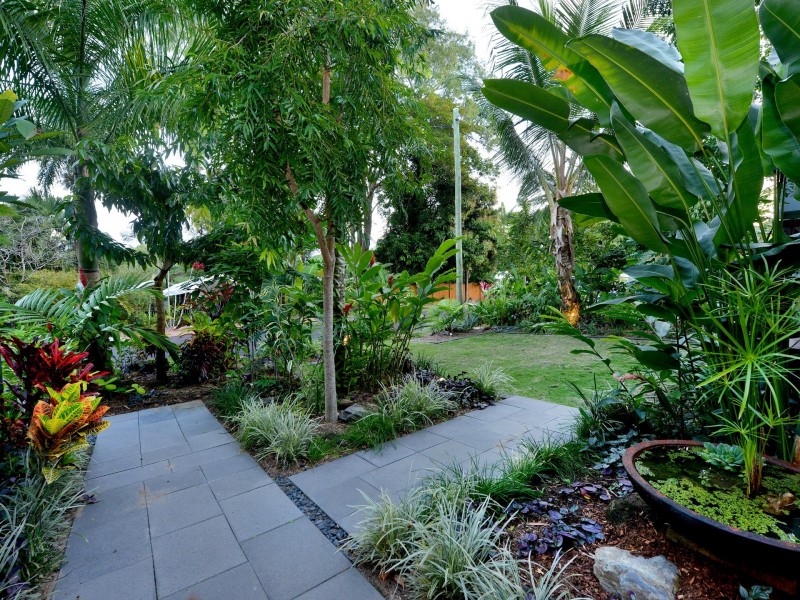 2 Stuart Street, Edge Hill QLD 4870