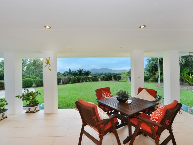 76 Stanton Road, Smithfield QLD 4878