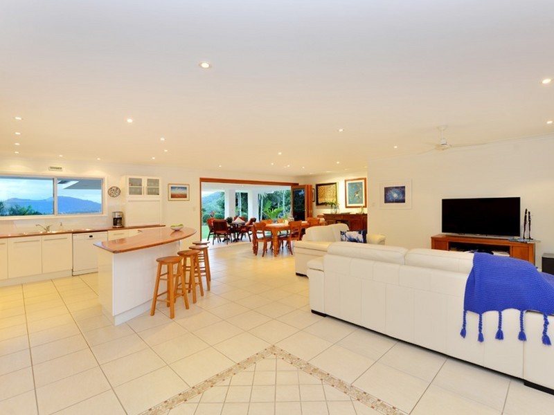 76 Stanton Road, Smithfield QLD 4878