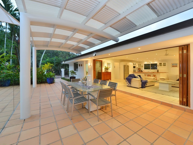 76 Stanton Road, Smithfield QLD 4878