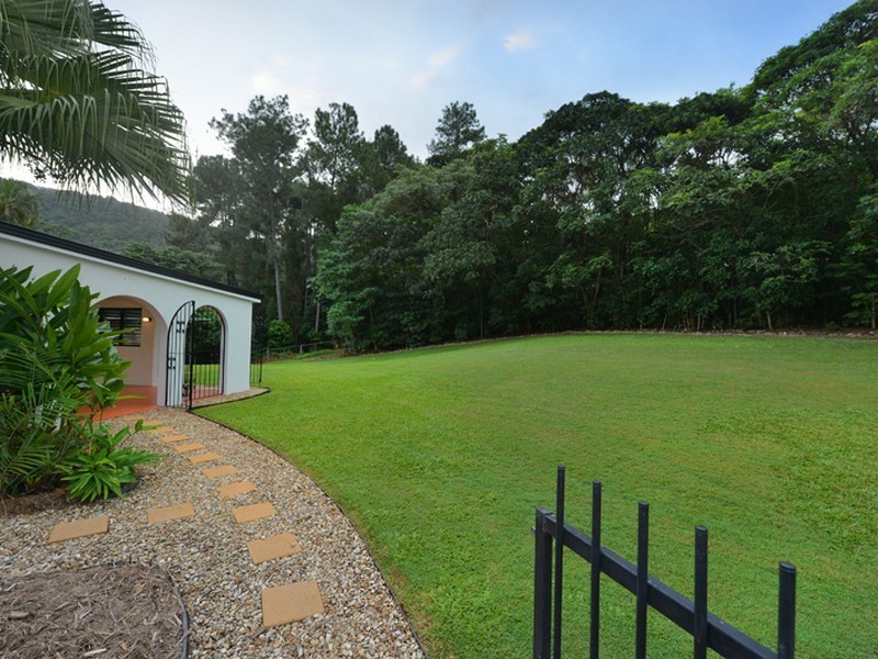 76 Stanton Road, Smithfield QLD 4878