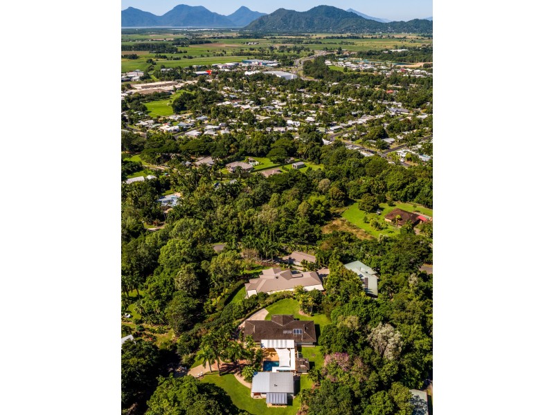 76 Stanton Road, Smithfield QLD 4878
