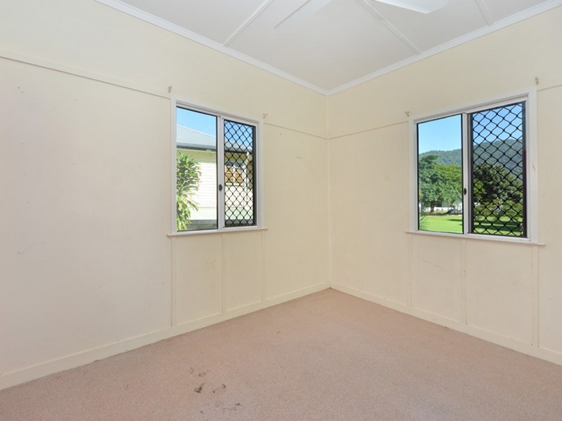 7 Hoad Street, Earlville QLD 4870