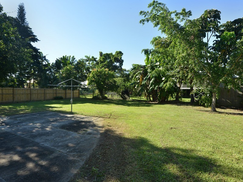 7 Hoad Street, Earlville QLD 4870