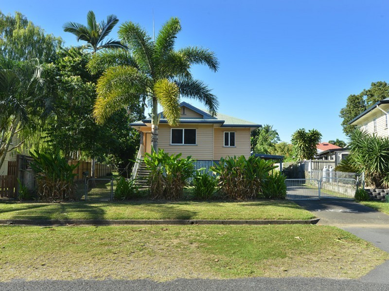 7 Hoad Street, Earlville QLD 4870