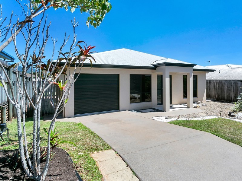 8 Five Span Close, Brinsmead QLD 4870
