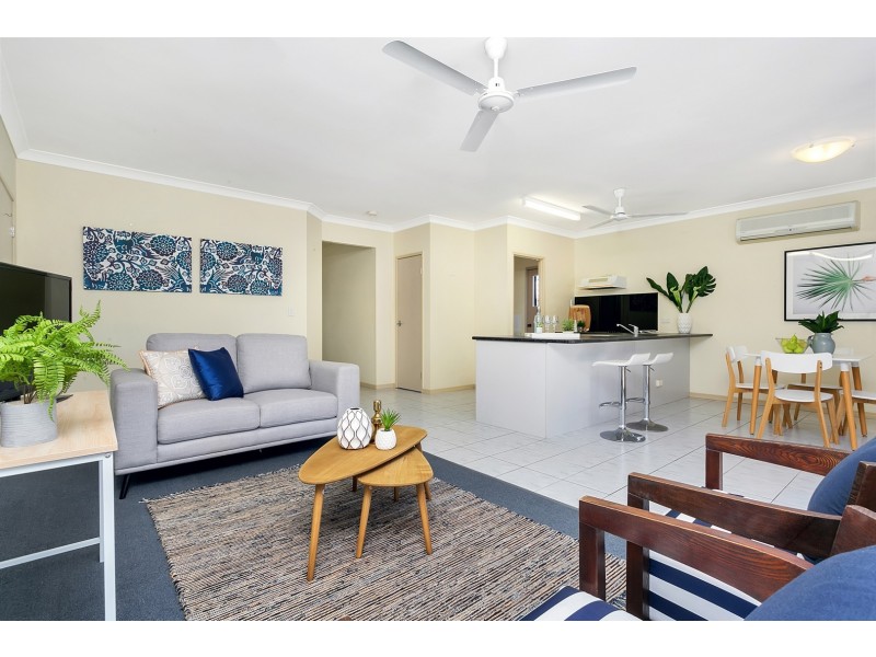 8 Five Span Close, Brinsmead QLD 4870