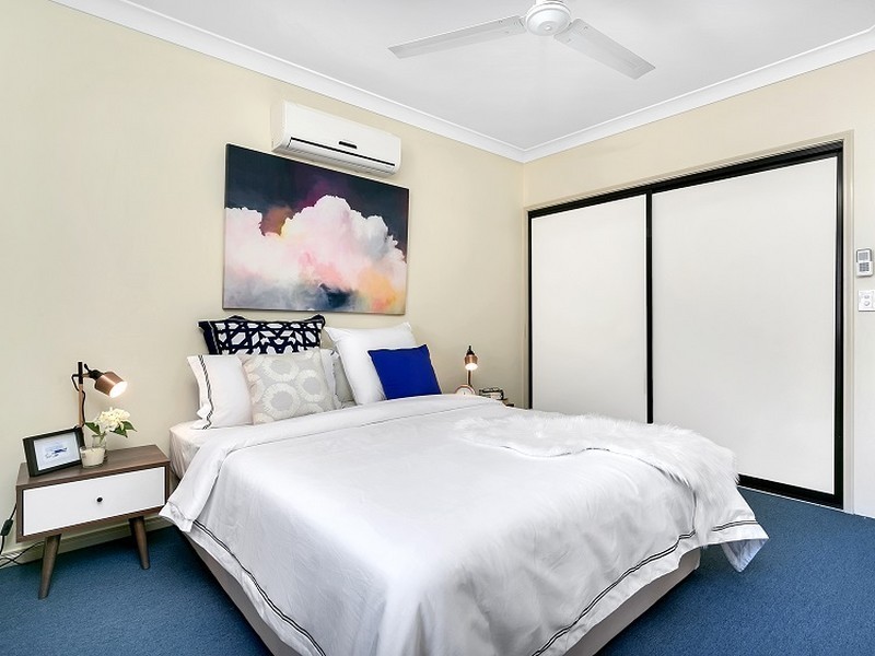 8 Five Span Close, Brinsmead QLD 4870