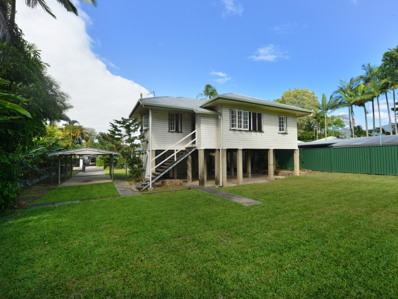 144 Greenslopes Street, Edge Hill QLD 4870
