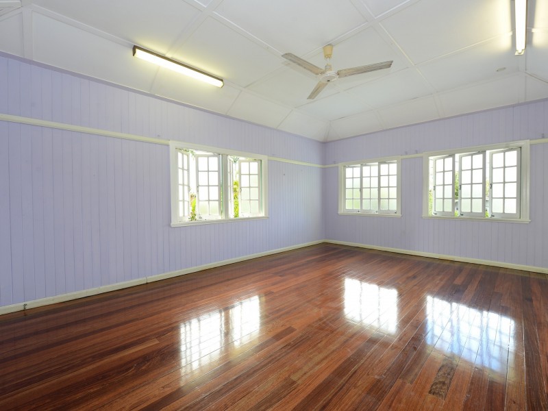 144 Greenslopes Street, Edge Hill QLD 4870
