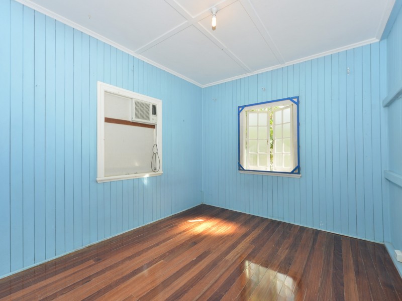 144 Greenslopes Street, Edge Hill QLD 4870