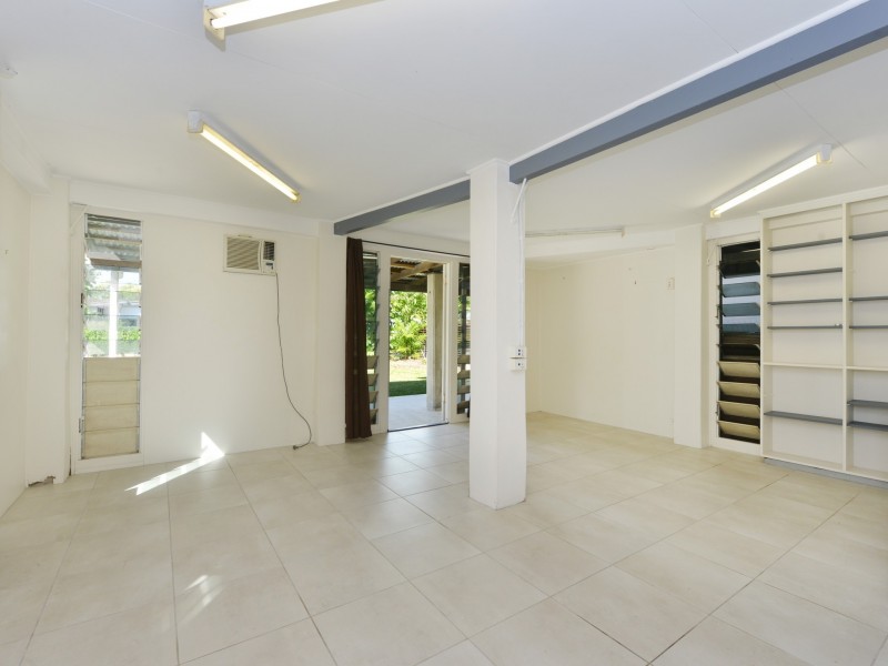 144 Greenslopes Street, Edge Hill QLD 4870