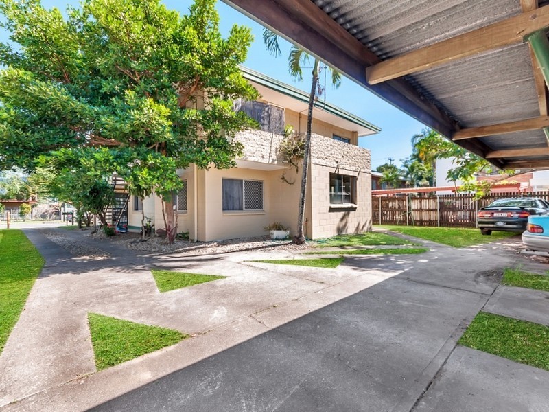 1-4/34 Creedy Street, Westcourt QLD 4870