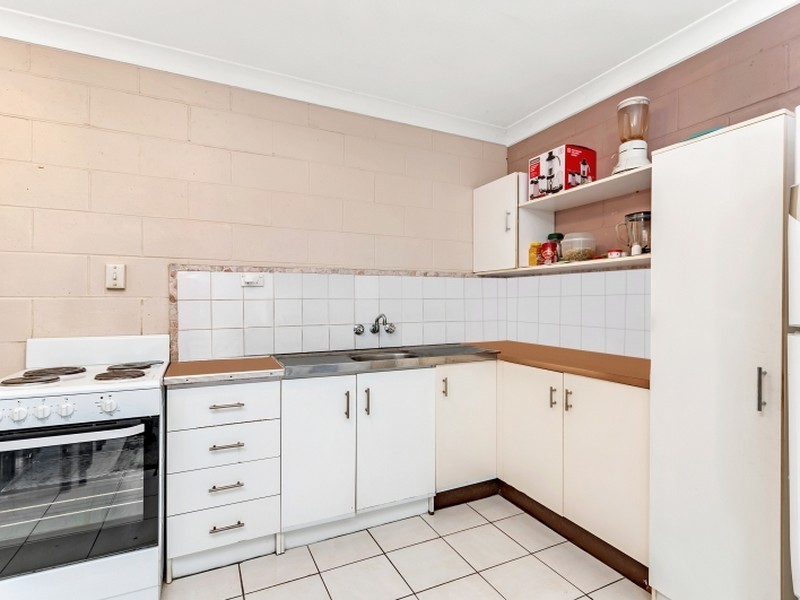 1-4/34 Creedy Street, Westcourt QLD 4870