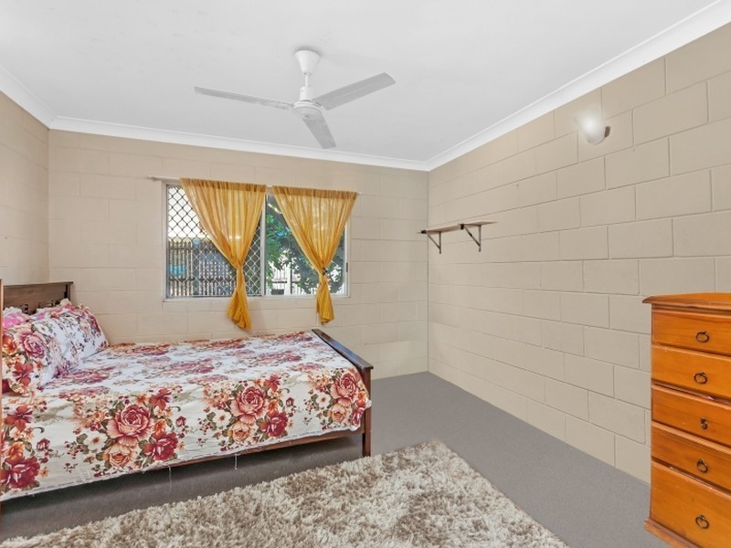 1-4/34 Creedy Street, Westcourt QLD 4870