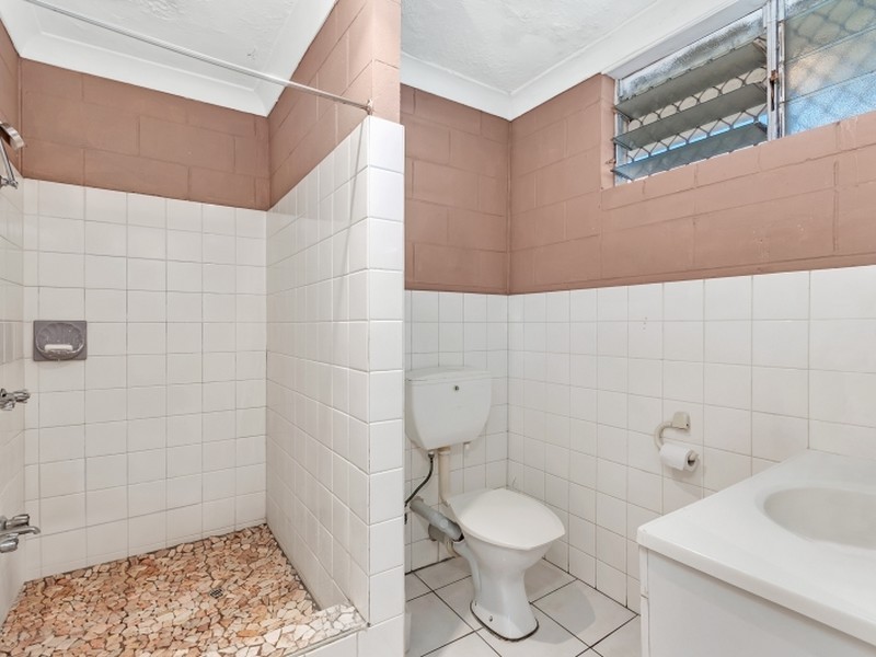 1-4/34 Creedy Street, Westcourt QLD 4870