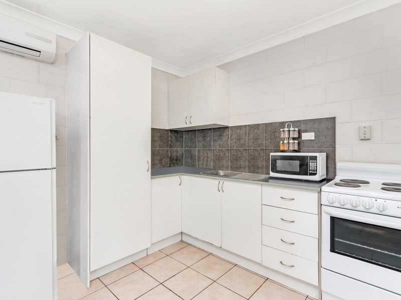 1-4/34 Creedy Street, Westcourt QLD 4870