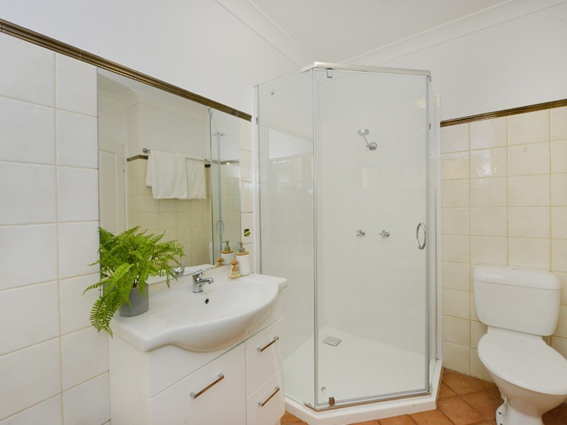 1 Russellia Street, Redlynch QLD 4870