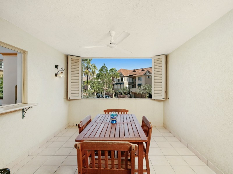 1314/2 Greenslopes Street, Cairns North QLD 4870