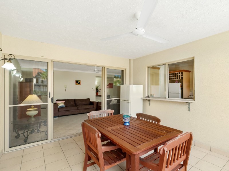 1314/2 Greenslopes Street, Cairns North QLD 4870