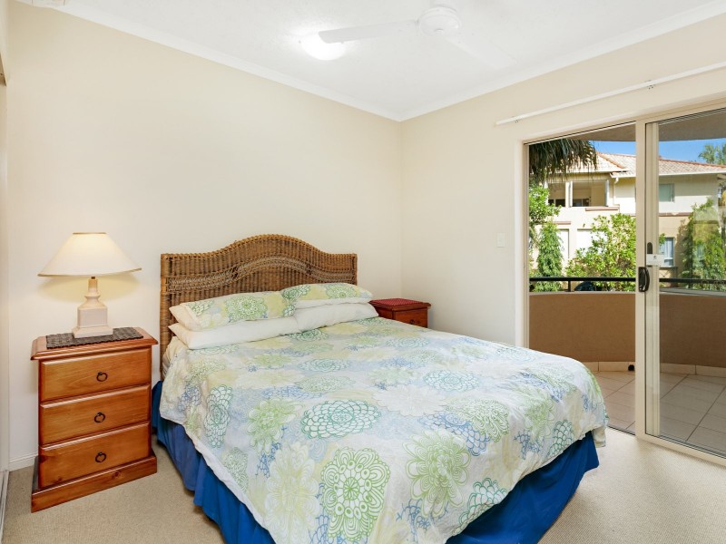 1314/2 Greenslopes Street, Cairns North QLD 4870