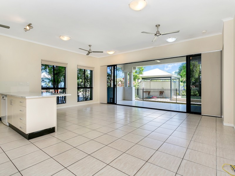 4/15 Clare Street, Parramatta Park QLD 4870