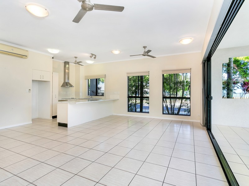 4/15 Clare Street, Parramatta Park QLD 4870