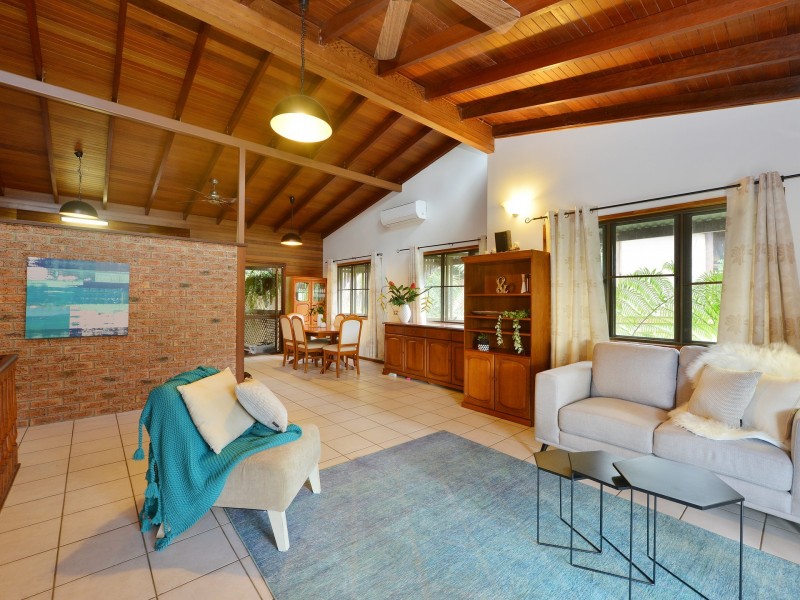 21 View Street, Brinsmead QLD 4870
