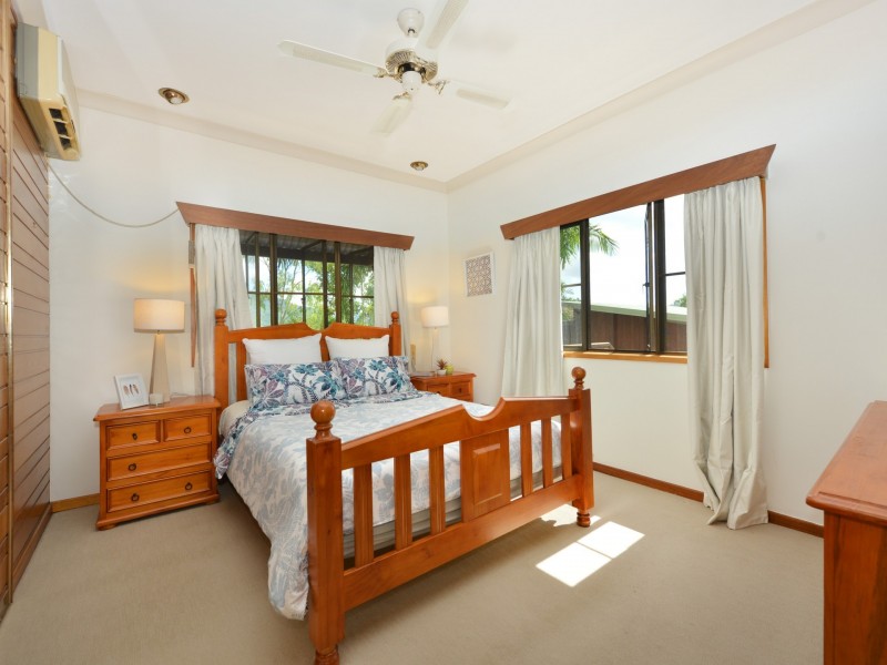 21 View Street, Brinsmead QLD 4870