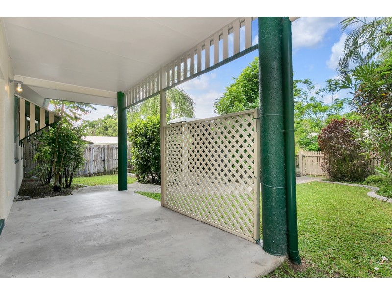 18 Lamb Street, Smithfield QLD 4878