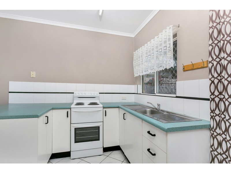 18 Lamb Street, Smithfield QLD 4878