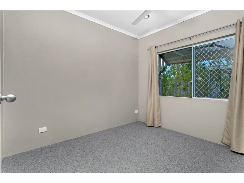 18 Lamb Street, Smithfield QLD 4878