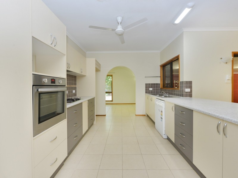 22 Shannon Drive, Woree QLD 4868