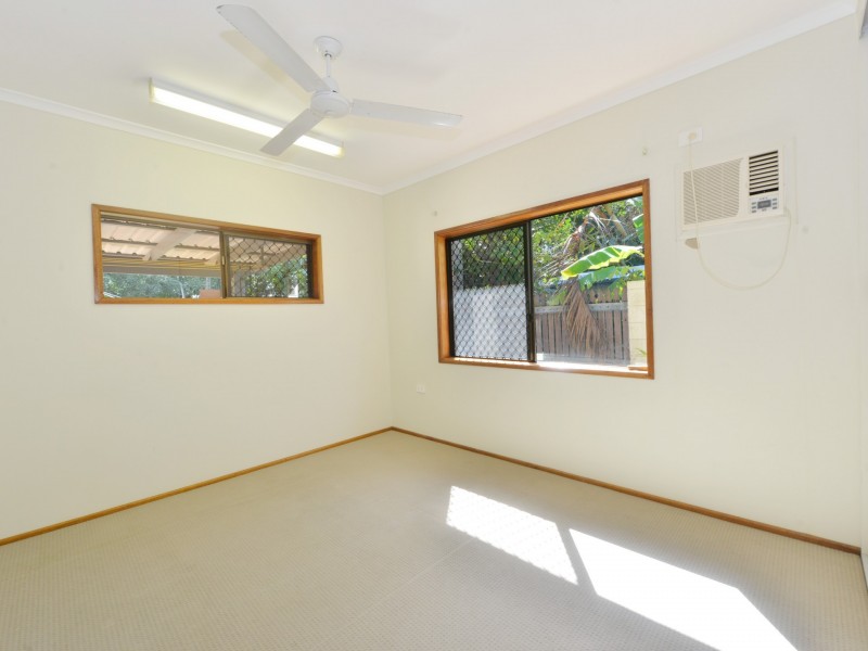 22 Shannon Drive, Woree QLD 4868