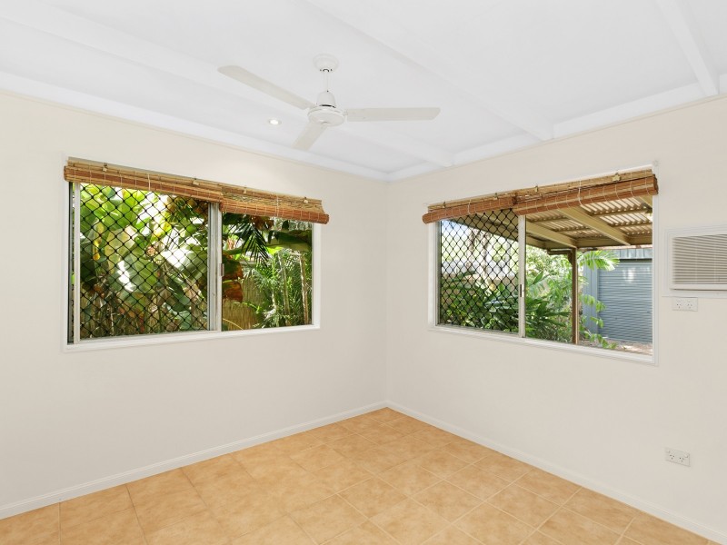 2 Valmadre Street, Caravonica QLD 4878
