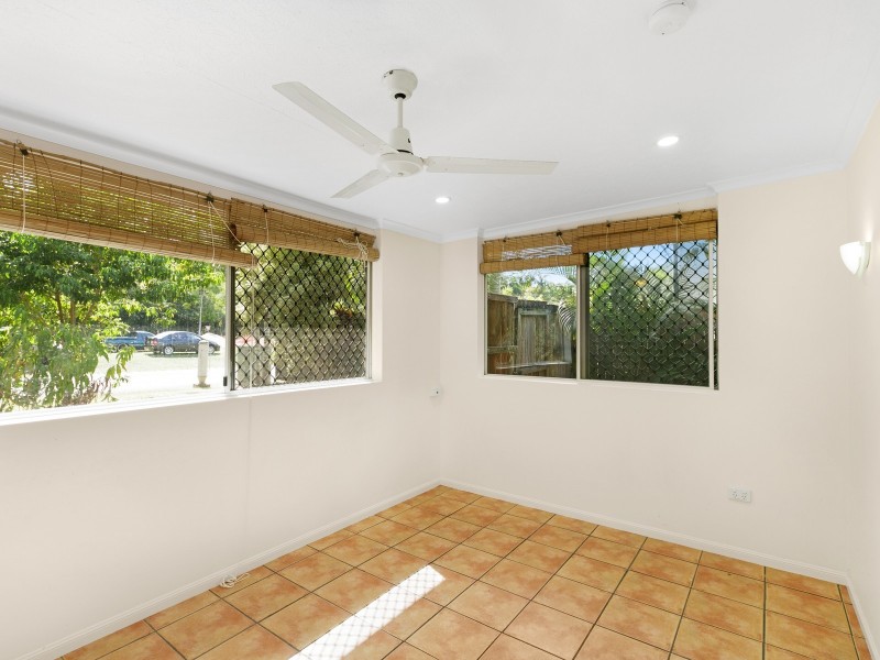 2 Valmadre Street, Caravonica QLD 4878