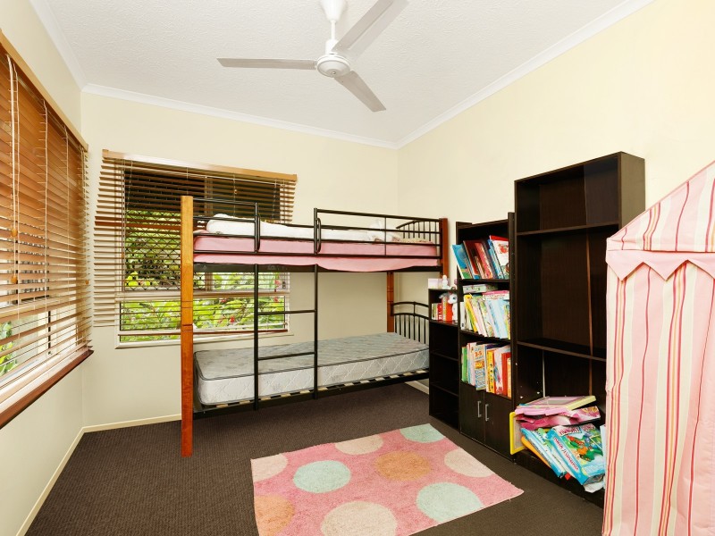 302/2-10 Greenslopes Street, Cairns North QLD 4870