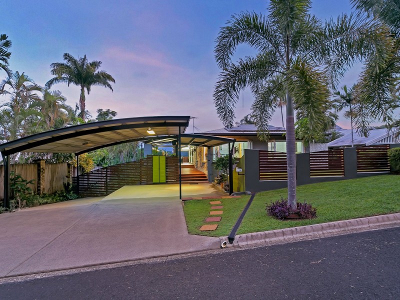 71 Nolan Street, Whitfield QLD 4870