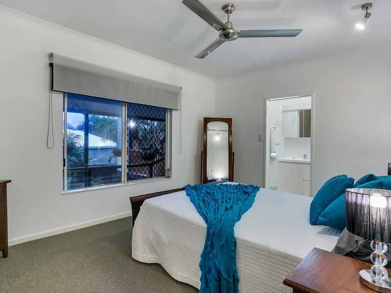 71 Nolan Street, Whitfield QLD 4870