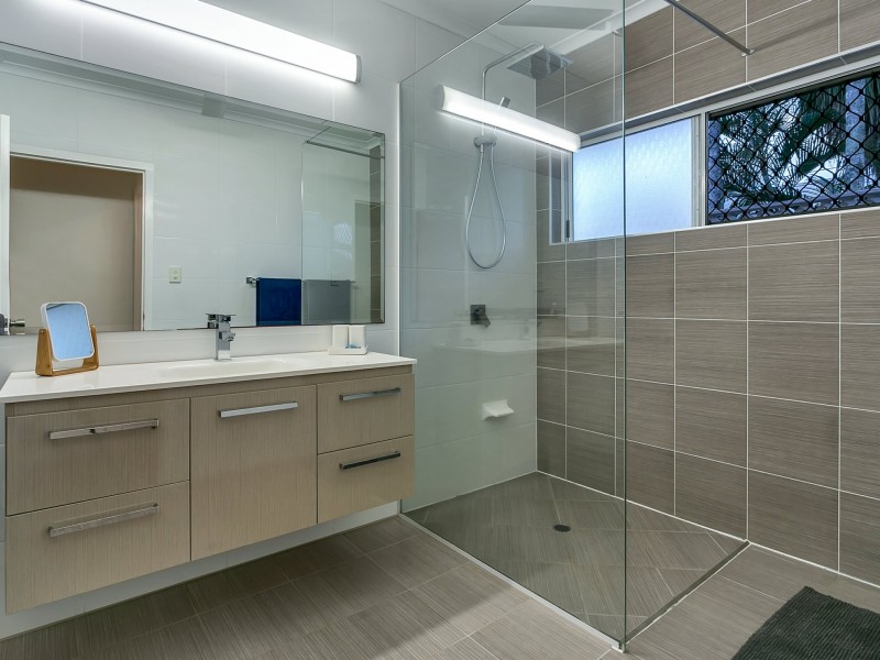 71 Nolan Street, Whitfield QLD 4870