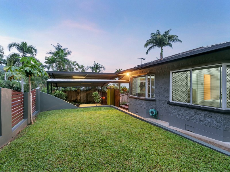 71 Nolan Street, Whitfield QLD 4870