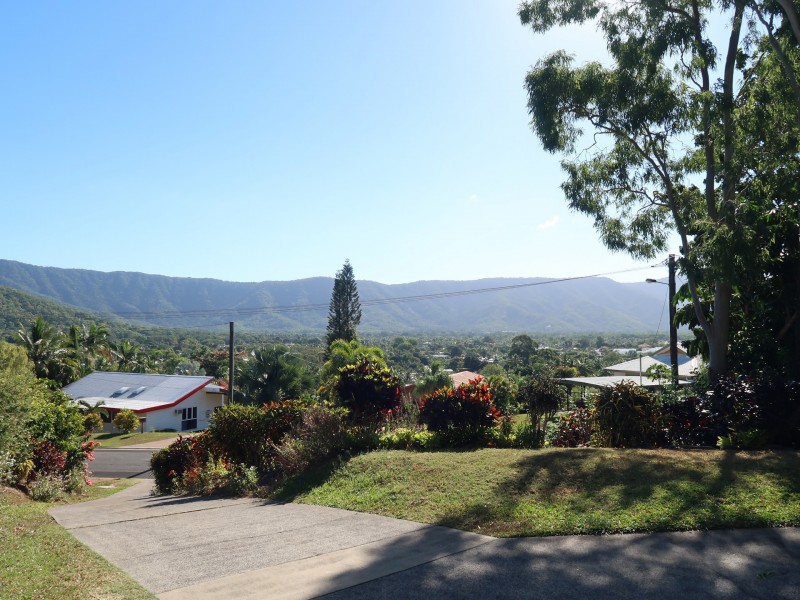 4A Wakunai Close, Trinity Beach QLD 4879