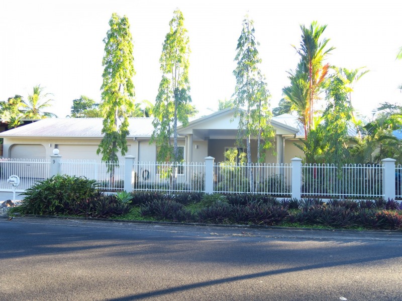 9 Herron Close, Kewarra Beach QLD 4879