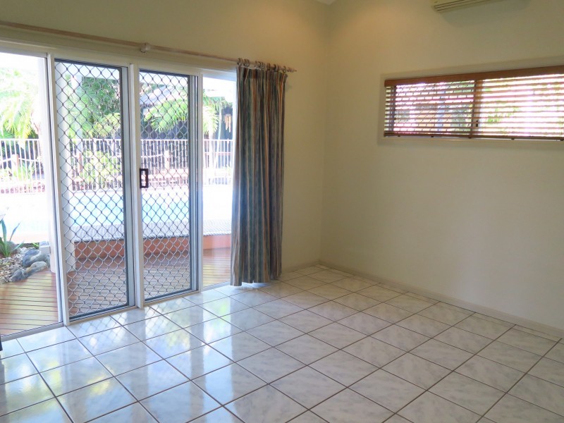 9 Herron Close, Kewarra Beach QLD 4879