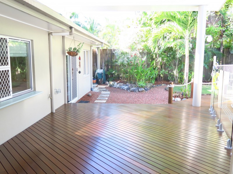 9 Herron Close, Kewarra Beach QLD 4879